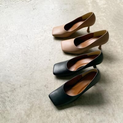 GU ワイドスクエアパンプス