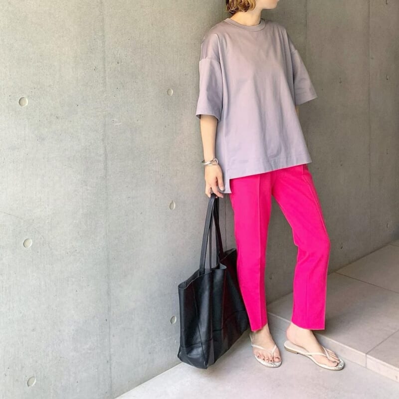 UNIQLO+J oversized tee, pink pants, and Standard Products watch.