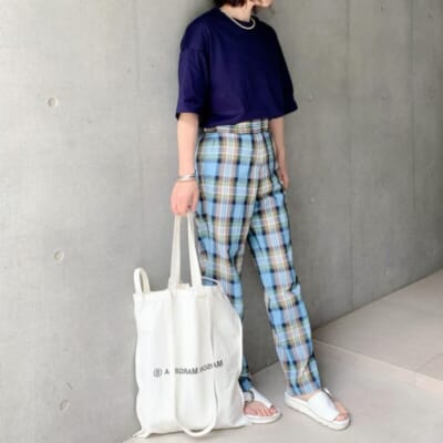 アダムエロペ ストレートラインスラックス コーデ