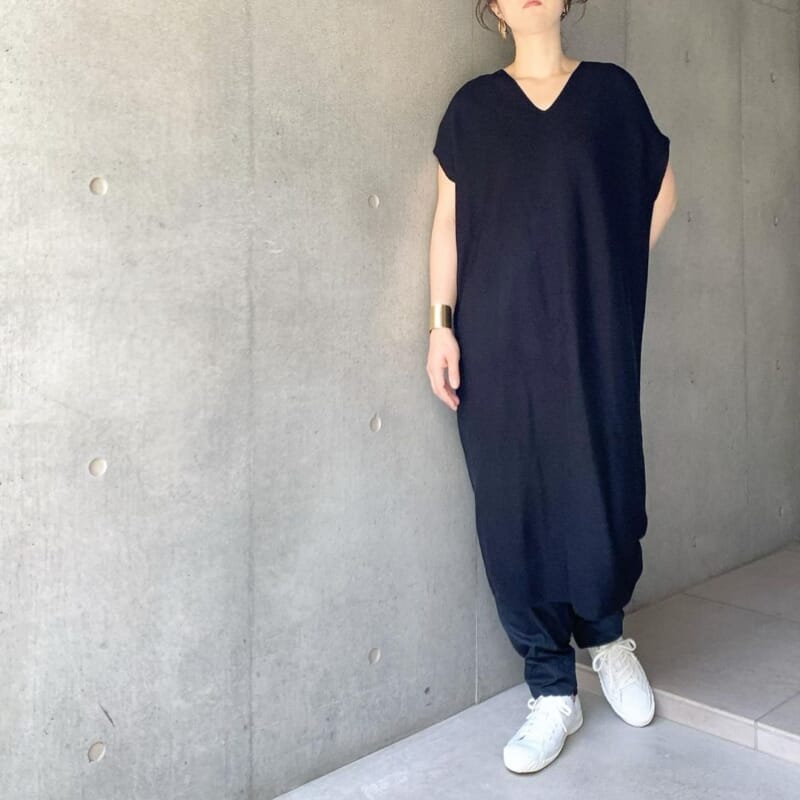 UNIQLO Mame Kurogouchi 3D Knit Cocoon Dress, Parachute Pants, White Sneakers