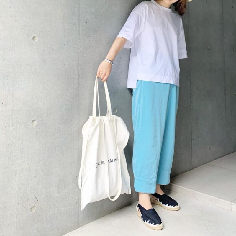 Thin and cool UNIQLO+J t-shirt and cool Mademoiselle Lope pants